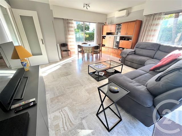Appartement F3 à vendre - 3 pièces - 88.55 m2 - ROQUEBRUNE CAP MARTIN - 06 - PROVENCE-ALPES-COTE-D-AZUR - Century 21 Agence Molière