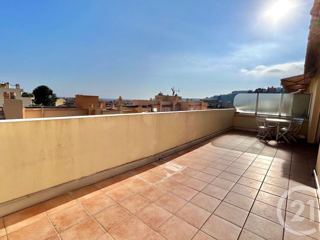 Appartement F3 à vendre - 3 pièces - 71.75 m2 - MENTON - 06 - PROVENCE-ALPES-COTE-D-AZUR - Century 21 Agence Molière