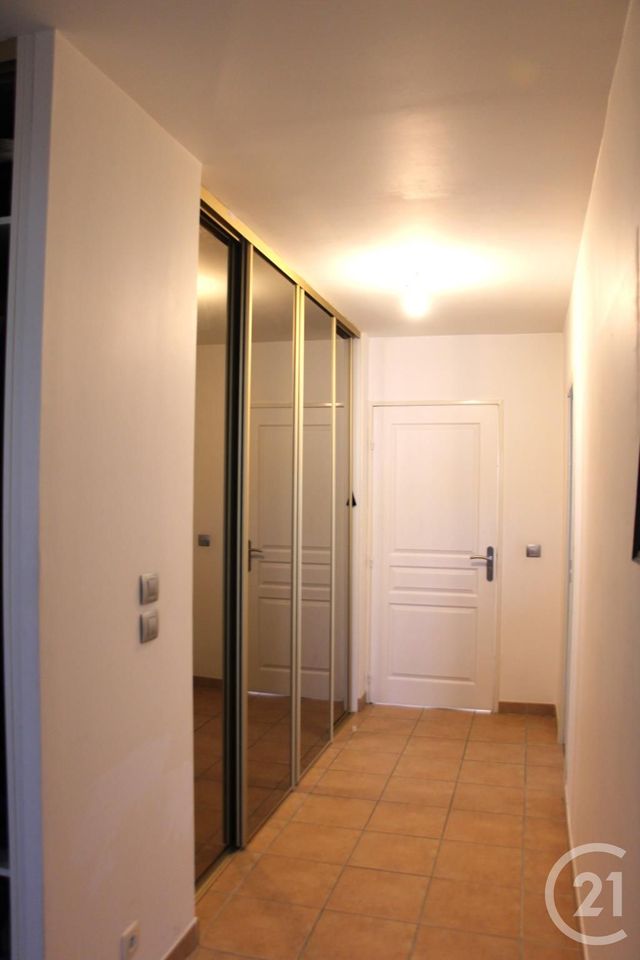 Appartement F5 à vendre - 5 pièces - 148.73 m2 - ROQUEBRUNE CAP MARTIN - 06 - PROVENCE-ALPES-COTE-D-AZUR - Century 21 Agence Molière