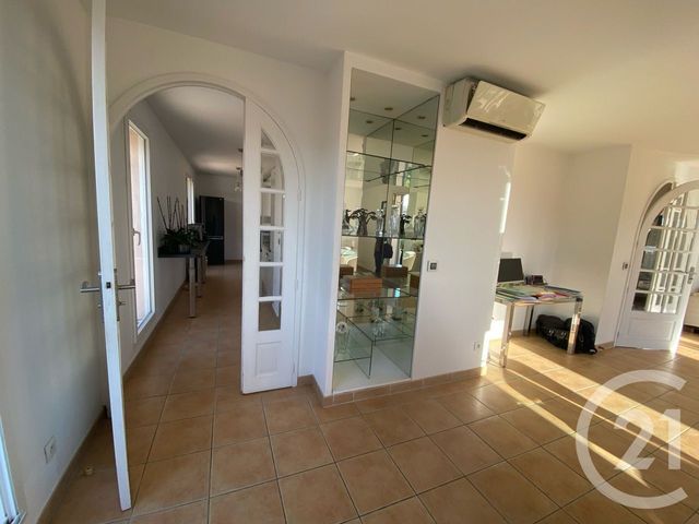 Appartement F5 à vendre - 5 pièces - 148.73 m2 - ROQUEBRUNE CAP MARTIN - 06 - PROVENCE-ALPES-COTE-D-AZUR - Century 21 Agence Molière