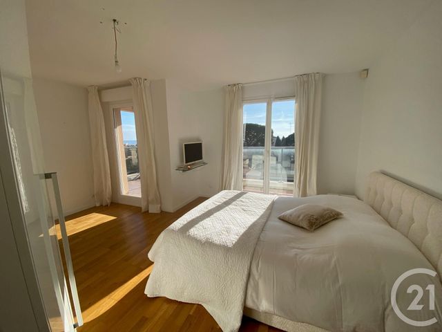 Appartement F5 à vendre - 5 pièces - 148.73 m2 - ROQUEBRUNE CAP MARTIN - 06 - PROVENCE-ALPES-COTE-D-AZUR - Century 21 Agence Molière