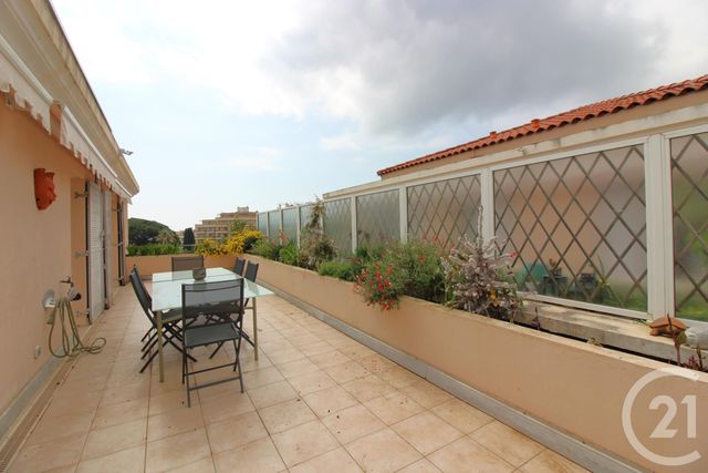 Appartement F5 à vendre - 5 pièces - 148.73 m2 - ROQUEBRUNE CAP MARTIN - 06 - PROVENCE-ALPES-COTE-D-AZUR - Century 21 Agence Molière