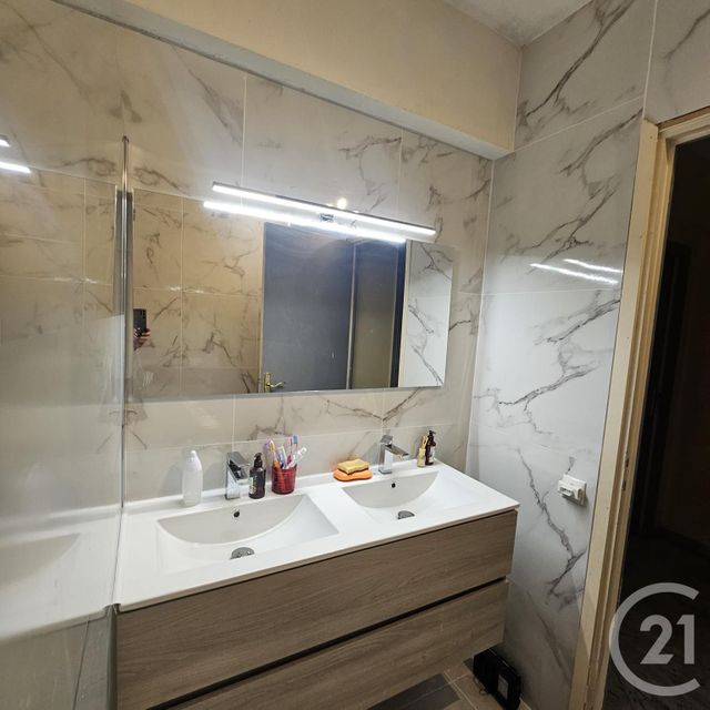 Appartement F3 à vendre - 3 pièces - 85.0 m2 - MENTON - 06 - PROVENCE-ALPES-COTE-D-AZUR - Century 21 Agence Molière