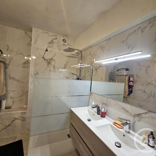 Appartement F3 à vendre - 3 pièces - 85.0 m2 - MENTON - 06 - PROVENCE-ALPES-COTE-D-AZUR - Century 21 Agence Molière
