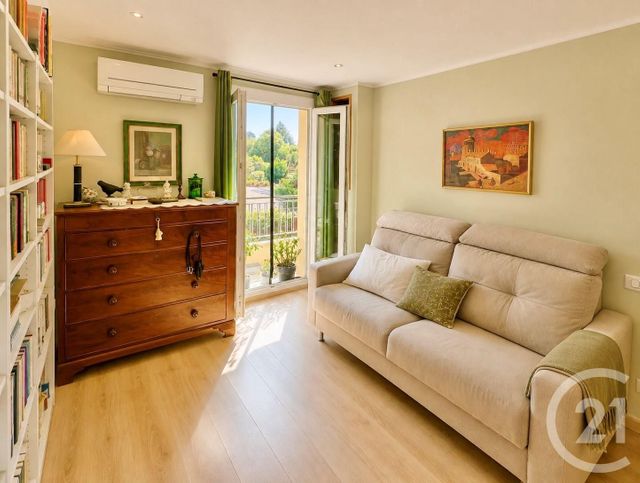 Appartement à vendre - 3 pièces - 73.0 m2 - MENTON - 06 - PROVENCE-ALPES-COTE-D-AZUR - Century 21 Agence Molière