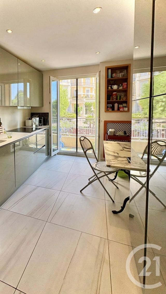 Appartement à vendre - 3 pièces - 73.0 m2 - MENTON - 06 - PROVENCE-ALPES-COTE-D-AZUR - Century 21 Agence Molière