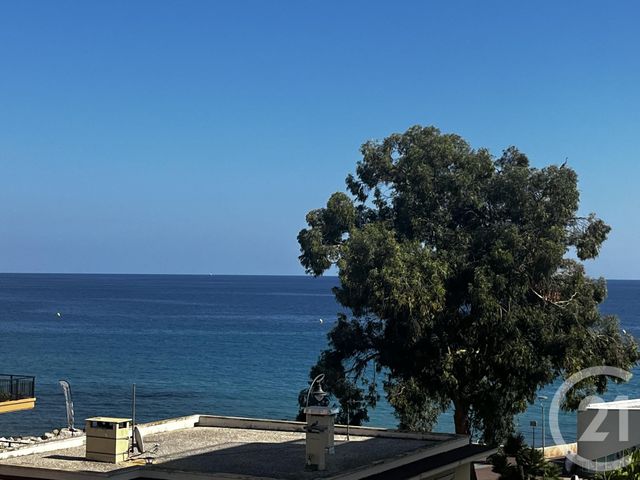 Appartement F3 à vendre - 3 pièces - 52.64 m2 - ROQUEBRUNE CAP MARTIN - 06 - PROVENCE-ALPES-COTE-D-AZUR - Century 21 Agence Molière