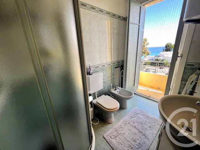 Appartement F3 à vendre - 3 pièces - 52.64 m2 - ROQUEBRUNE CAP MARTIN - 06 - PROVENCE-ALPES-COTE-D-AZUR - Century 21 Agence Molière