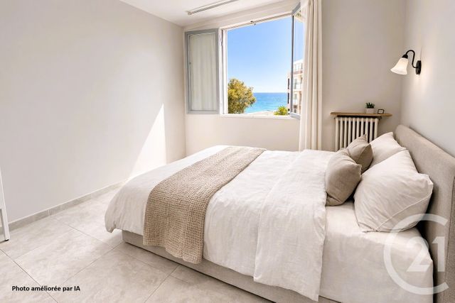 Appartement F3 à vendre - 3 pièces - 52.64 m2 - ROQUEBRUNE CAP MARTIN - 06 - PROVENCE-ALPES-COTE-D-AZUR - Century 21 Agence Molière