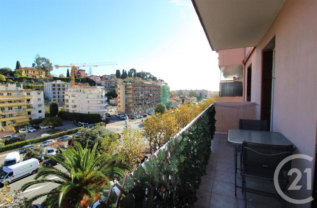 Appartement F2 à vendre - 2 pièces - 45.2 m2 - MENTON - 06 - PROVENCE-ALPES-COTE-D-AZUR - Century 21 Agence Molière