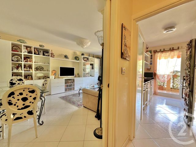 Afficher la photo en grand Appartement F3 à vendre - 3 pièces - 64.58 m2 - MENTON - 06 - PROVENCE-ALPES-COTE-D-AZUR - Century 21 Agence Molière