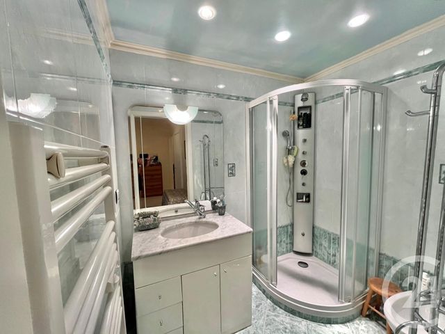 Afficher la photo en grand Appartement F3 à vendre - 3 pièces - 64.58 m2 - MENTON - 06 - PROVENCE-ALPES-COTE-D-AZUR - Century 21 Agence Molière