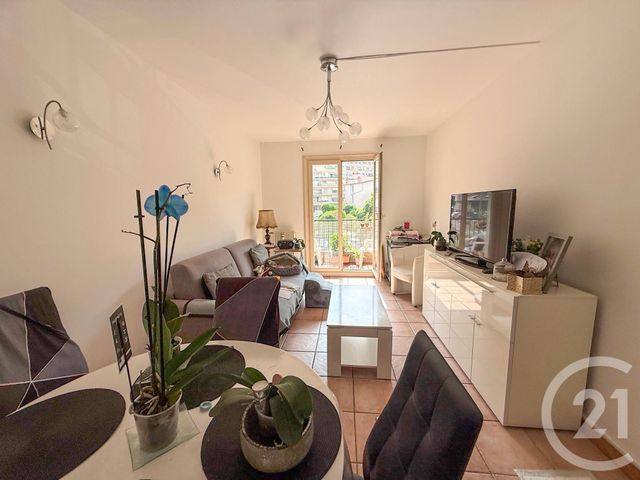 Appartement F2 à vendre - 2 pièces - 48.0 m2 - LES PINS - 16 - POITOU-CHARENTES - Century 21 Agence Molière