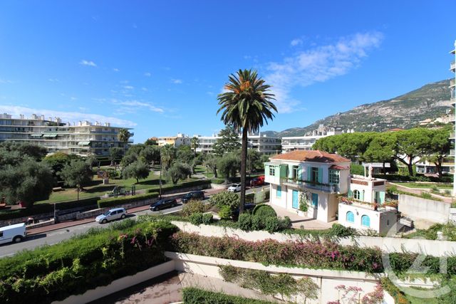 Afficher la photo en grand Appartement F3 à vendre - 3 pièces - 80.21 m2 - ROQUEBRUNE CAP MARTIN - 06 - PROVENCE-ALPES-COTE-D-AZUR - Century 21 Agence Molière