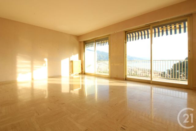 Afficher la photo en grand Appartement F3 à vendre - 3 pièces - 80.21 m2 - ROQUEBRUNE CAP MARTIN - 06 - PROVENCE-ALPES-COTE-D-AZUR - Century 21 Agence Molière