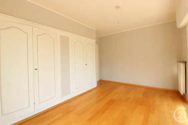 Appartement F3 à vendre - 3 pièces - 78.74 m2 - ROQUEBRUNE CAP MARTIN - 06 - PROVENCE-ALPES-COTE-D-AZUR - Century 21 Agence Molière