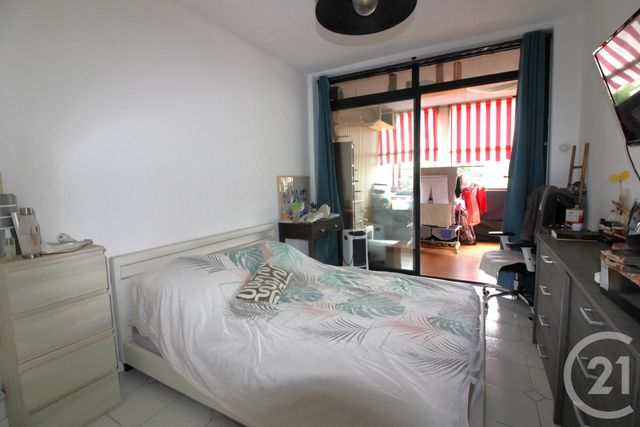 Afficher la photo en grand Appartement F3 à vendre - 3 pièces - 52.73 m2 - MENTON - 06 - PROVENCE-ALPES-COTE-D-AZUR - Century 21 Agence Molière