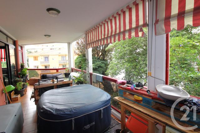 Afficher la photo en grand Appartement F3 à vendre - 3 pièces - 52.73 m2 - MENTON - 06 - PROVENCE-ALPES-COTE-D-AZUR - Century 21 Agence Molière