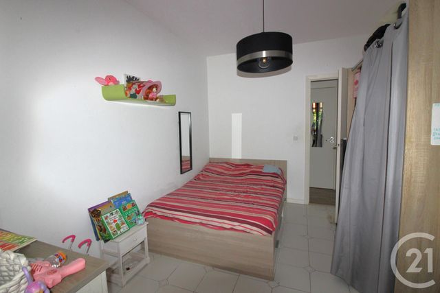 Afficher la photo en grand Appartement F3 à vendre - 3 pièces - 52.73 m2 - MENTON - 06 - PROVENCE-ALPES-COTE-D-AZUR - Century 21 Agence Molière