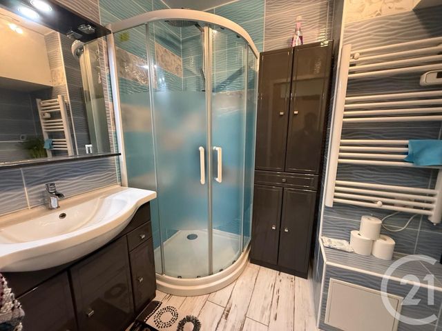 Appartement Studio à vendre - 1 pièce - 32.5 m2 - ROQUEBRUNE CAP MARTIN - 06 - PROVENCE-ALPES-COTE-D-AZUR - Century 21 Agence Molière