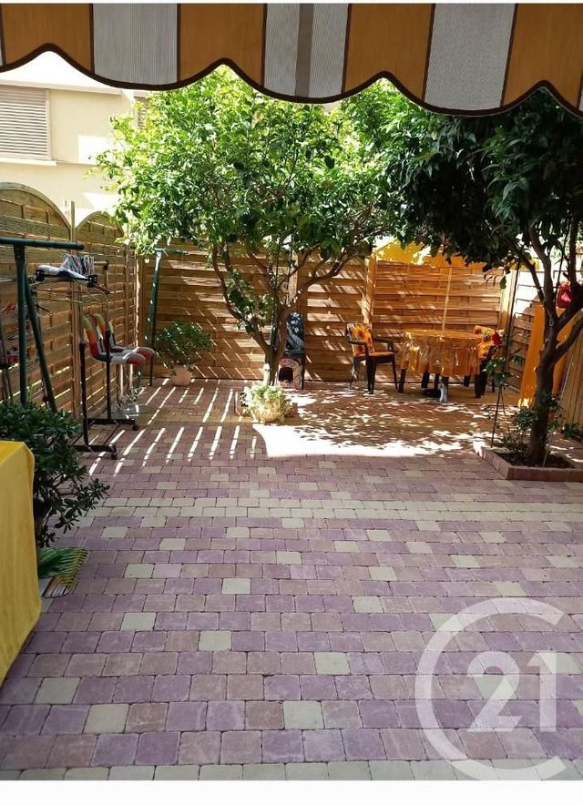 Appartement Studio à vendre - 1 pièce - 32.5 m2 - ROQUEBRUNE CAP MARTIN - 06 - PROVENCE-ALPES-COTE-D-AZUR - Century 21 Agence Molière