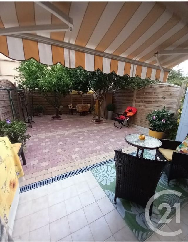 Appartement Studio à vendre - 1 pièce - 32.5 m2 - ROQUEBRUNE CAP MARTIN - 06 - PROVENCE-ALPES-COTE-D-AZUR - Century 21 Agence Molière