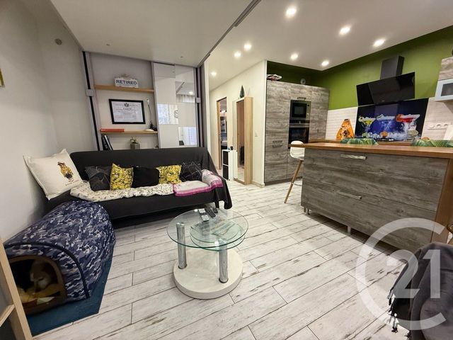 Appartement Studio cabine à vendre - 2 pièces - 32.5 m2 - ROQUEBRUNE CAP MARTIN - 06 - PROVENCE-ALPES-COTE-D-AZUR - Century 21 Agence Molière