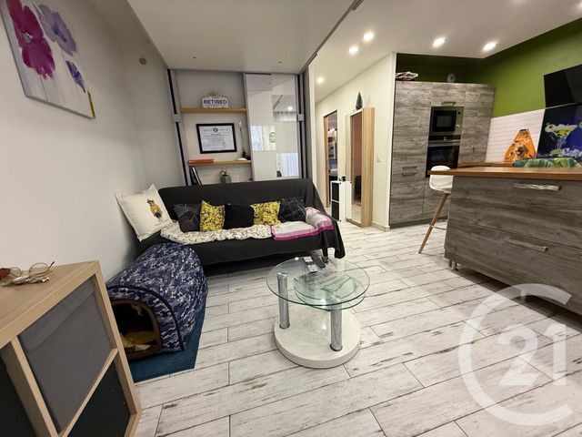 Appartement Studio cabine à vendre - 2 pièces - 32.5 m2 - ROQUEBRUNE CAP MARTIN - 06 - PROVENCE-ALPES-COTE-D-AZUR - Century 21 Agence Molière