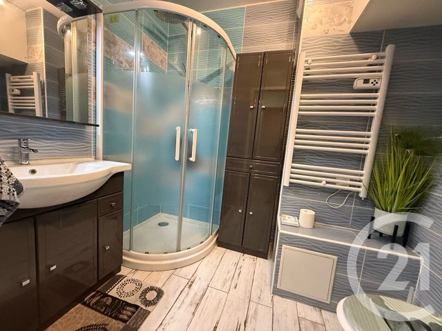 Appartement Studio cabine à vendre - 2 pièces - 32.5 m2 - ROQUEBRUNE CAP MARTIN - 06 - PROVENCE-ALPES-COTE-D-AZUR - Century 21 Agence Molière