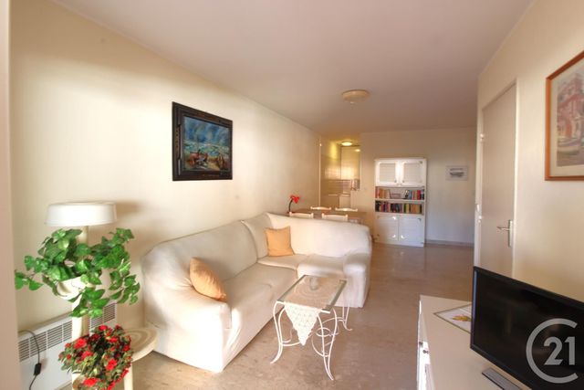 Appartement F2 à vendre - 2 pièces - 44.0 m2 - ROQUEBRUNE CAP MARTIN - 06 - PROVENCE-ALPES-COTE-D-AZUR - Century 21 Agence Molière