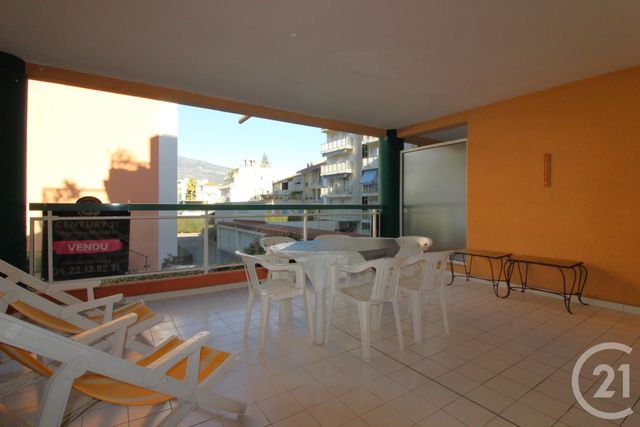 Appartement F2 à vendre - 2 pièces - 44.0 m2 - ROQUEBRUNE CAP MARTIN - 06 - PROVENCE-ALPES-COTE-D-AZUR - Century 21 Agence Molière