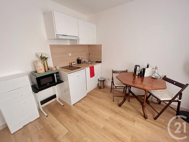 Afficher la photo en grand Appartement F2 à vendre - 2 pièces - 34.0 m2 - BEAUSOLEIL - 06 - PROVENCE-ALPES-COTE-D-AZUR - Century 21 Agence Molière