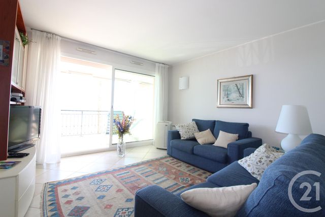 Afficher la photo en grand Appartement F3 à vendre - 3 pièces - 72.0 m2 - MENTON - 06 - PROVENCE-ALPES-COTE-D-AZUR - Century 21 Agence Molière