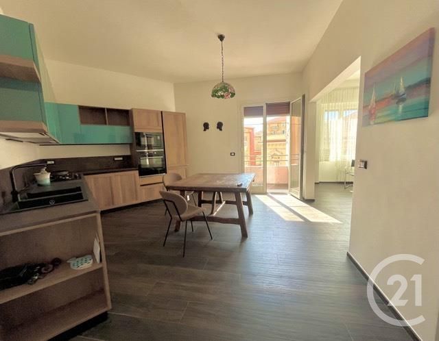 Appartement F4 à vendre - 4 pièces - 98.0 m2 - MENTON - 06 - PROVENCE-ALPES-COTE-D-AZUR - Century 21 Agence Molière