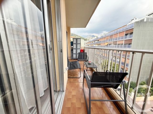 Afficher la photo en grand Appartement F2 à vendre - 2 pièces - 45.91 m2 - ROQUEBRUNE CAP MARTIN - 06 - PROVENCE-ALPES-COTE-D-AZUR - Century 21 Agence Molière