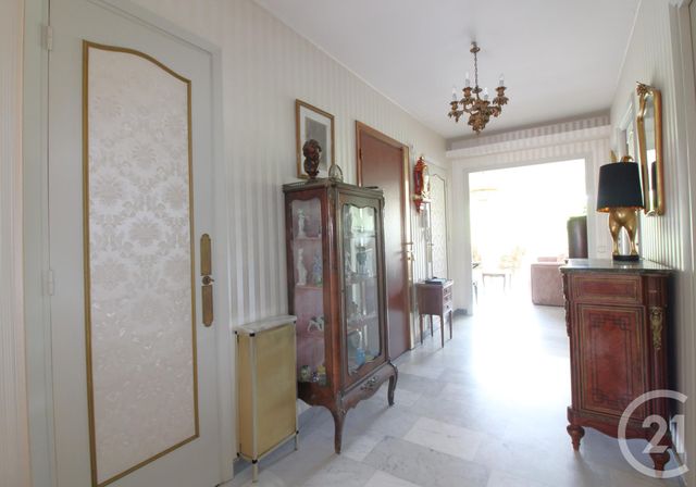 Afficher la photo en grand Appartement F3 à vendre - 3 pièces - 74.0 m2 - MENTON - 06 - PROVENCE-ALPES-COTE-D-AZUR - Century 21 Agence Molière