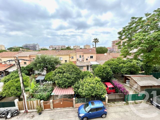 Appartement F1 à vendre ROQUEBRUNE CAP MARTIN
