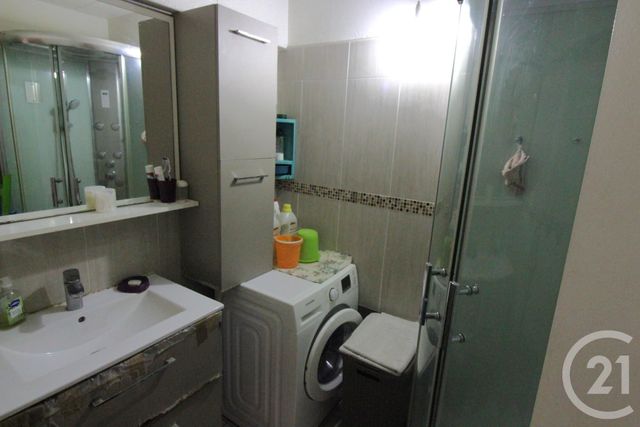 Appartement T3 à vendre - 3 pièces - 55.64 m2 - MENTON - 06 - PROVENCE-ALPES-COTE-D-AZUR - Century 21 Agence Molière