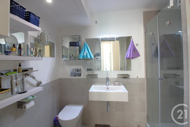 Appartement Duplex à vendre - 3 pièces - 55.84 m2 - MENTON - 06 - PROVENCE-ALPES-COTE-D-AZUR - Century 21 Agence Molière