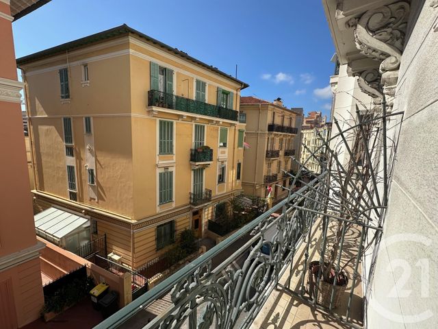 Afficher la photo en grand Appartement F4 à vendre - 4 pièces - 95.43 m2 - BEAUSOLEIL - 06 - PROVENCE-ALPES-COTE-D-AZUR - Century 21 Agence Molière