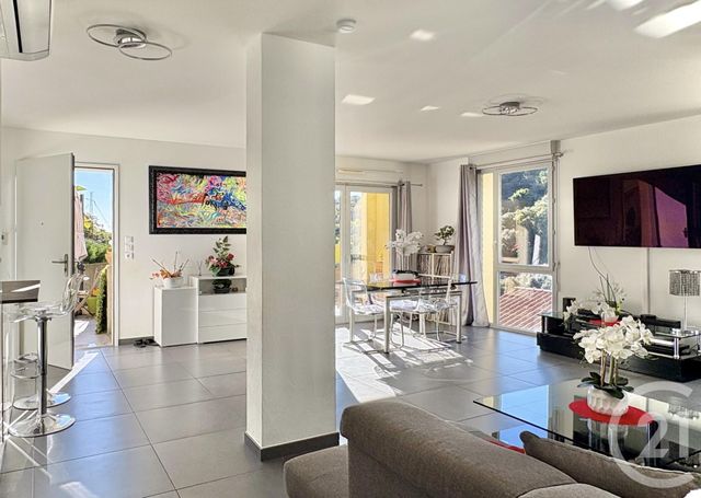 Appartement F4 à vendre - 4 pièces - 92.32 m2 - MENTON - 06 - PROVENCE-ALPES-COTE-D-AZUR - Century 21 Agence Molière