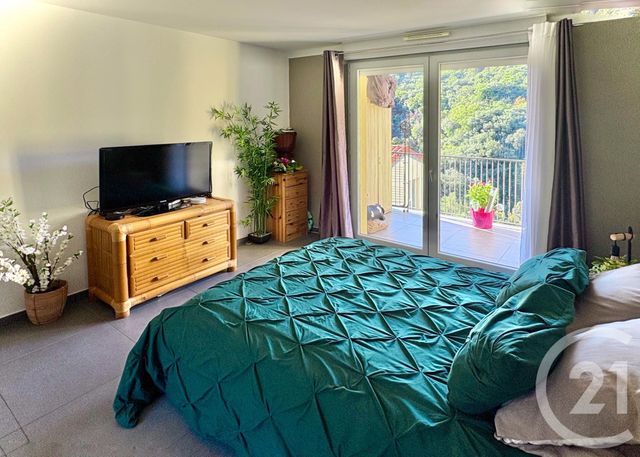 Appartement F4 à vendre - 4 pièces - 92.32 m2 - MENTON - 06 - PROVENCE-ALPES-COTE-D-AZUR - Century 21 Agence Molière