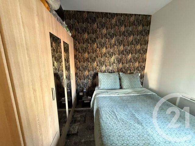 Afficher la photo en grand Appartement T3 à vendre - 2 pièces - 52.07 m2 - MENTON - 06 - PROVENCE-ALPES-COTE-D-AZUR - Century 21 Agence Molière