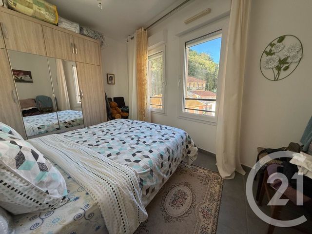 Afficher la photo en grand Appartement T3 à vendre - 2 pièces - 52.07 m2 - MENTON - 06 - PROVENCE-ALPES-COTE-D-AZUR - Century 21 Agence Molière