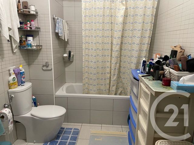 Afficher la photo en grand Appartement T3 à vendre - 2 pièces - 52.07 m2 - MENTON - 06 - PROVENCE-ALPES-COTE-D-AZUR - Century 21 Agence Molière