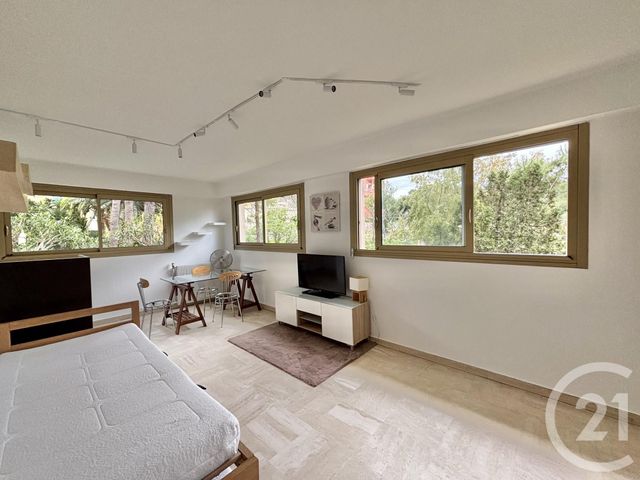 Appartement F1 à vendre ROQUEBRUNE CAP MARTIN