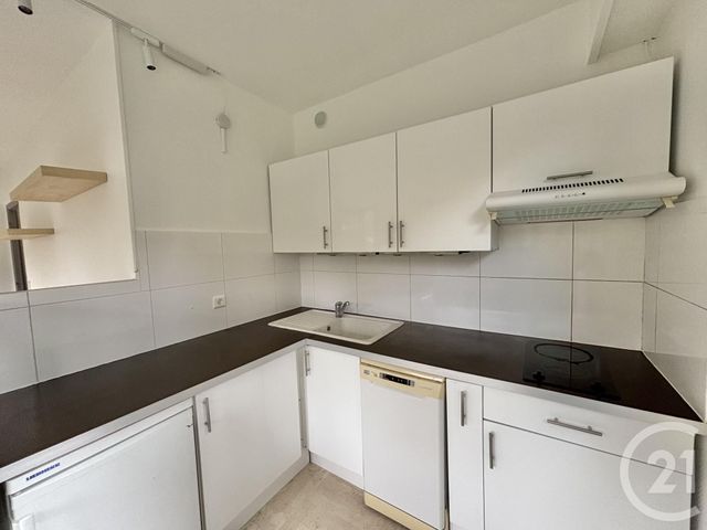 Afficher la photo en grand Appartement F1 à vendre - 1 pièce - 33.35 m2 - ROQUEBRUNE CAP MARTIN - 06 - PROVENCE-ALPES-COTE-D-AZUR - Century 21 Agence Molière