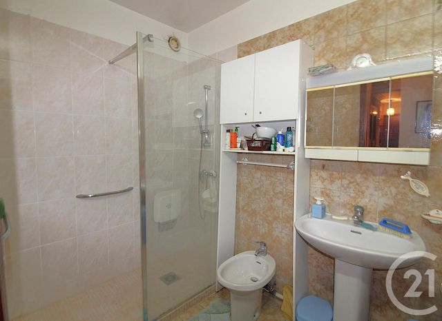 Afficher la photo en grand Appartement F4 à vendre - 4 pièces - 103.0 m2 - MENTON - 06 - PROVENCE-ALPES-COTE-D-AZUR - Century 21 Agence Molière