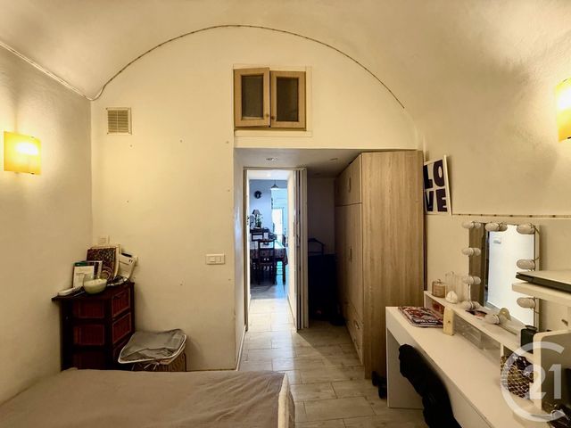 Appartement F2 bis à vendre - 3 pièces - 53.8 m2 - MENTON - 06 - PROVENCE-ALPES-COTE-D-AZUR - Century 21 Agence Molière