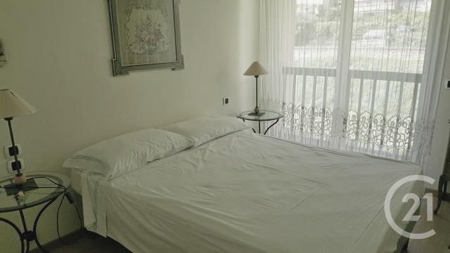 Appartement F4 à vendre - 4 pièces - 94.46 m2 - MENTON - 06 - PROVENCE-ALPES-COTE-D-AZUR - Century 21 Agence Molière